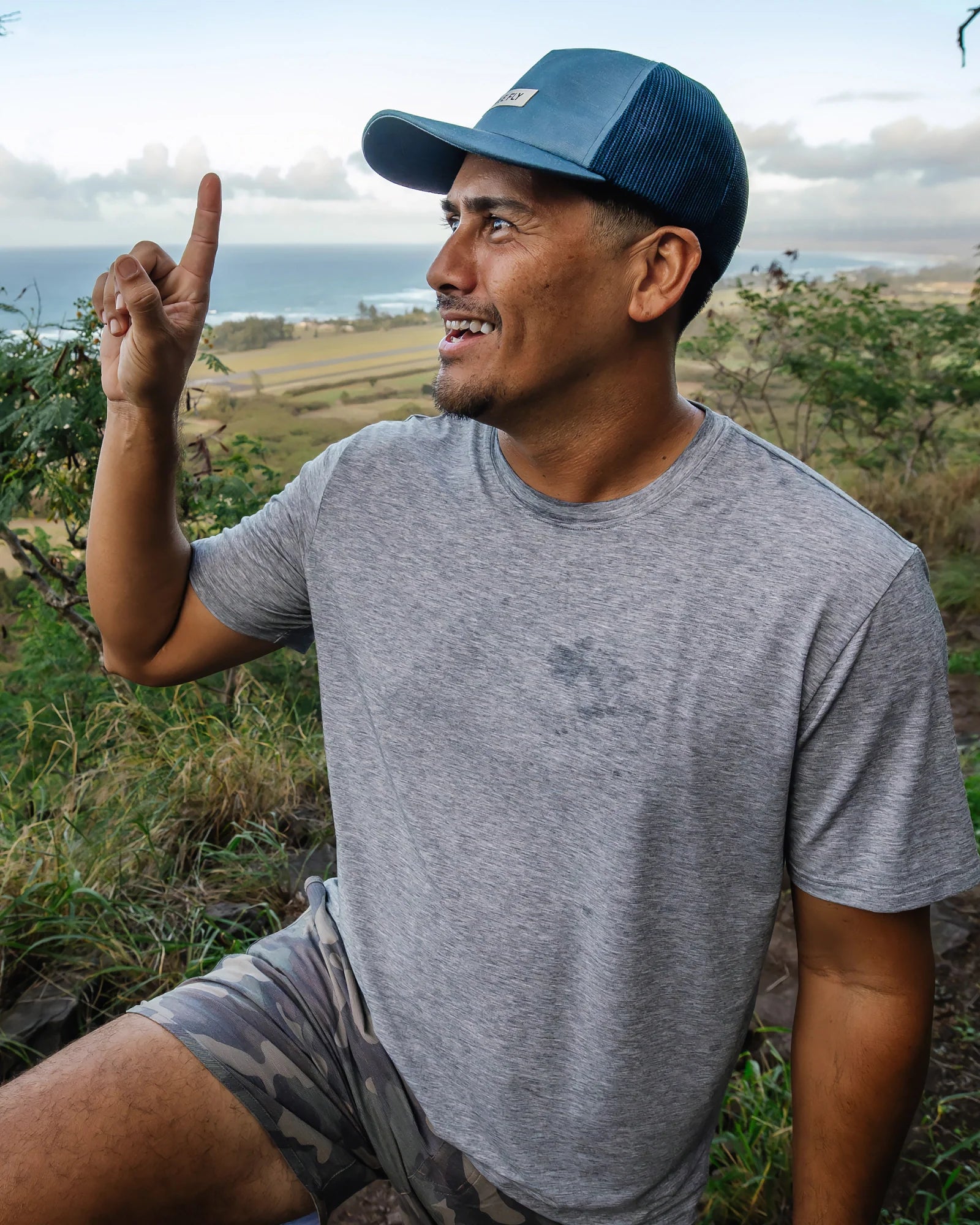 Men's Elevate Lightweight Tee - Red Clay
